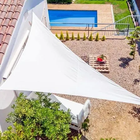 Vila Lesal Rentals, Mar Azul,