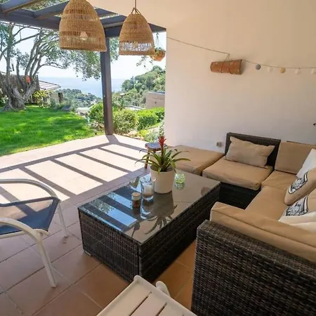 Lesal Rentals, Mar Azul, فيلة توسا ذي مار
